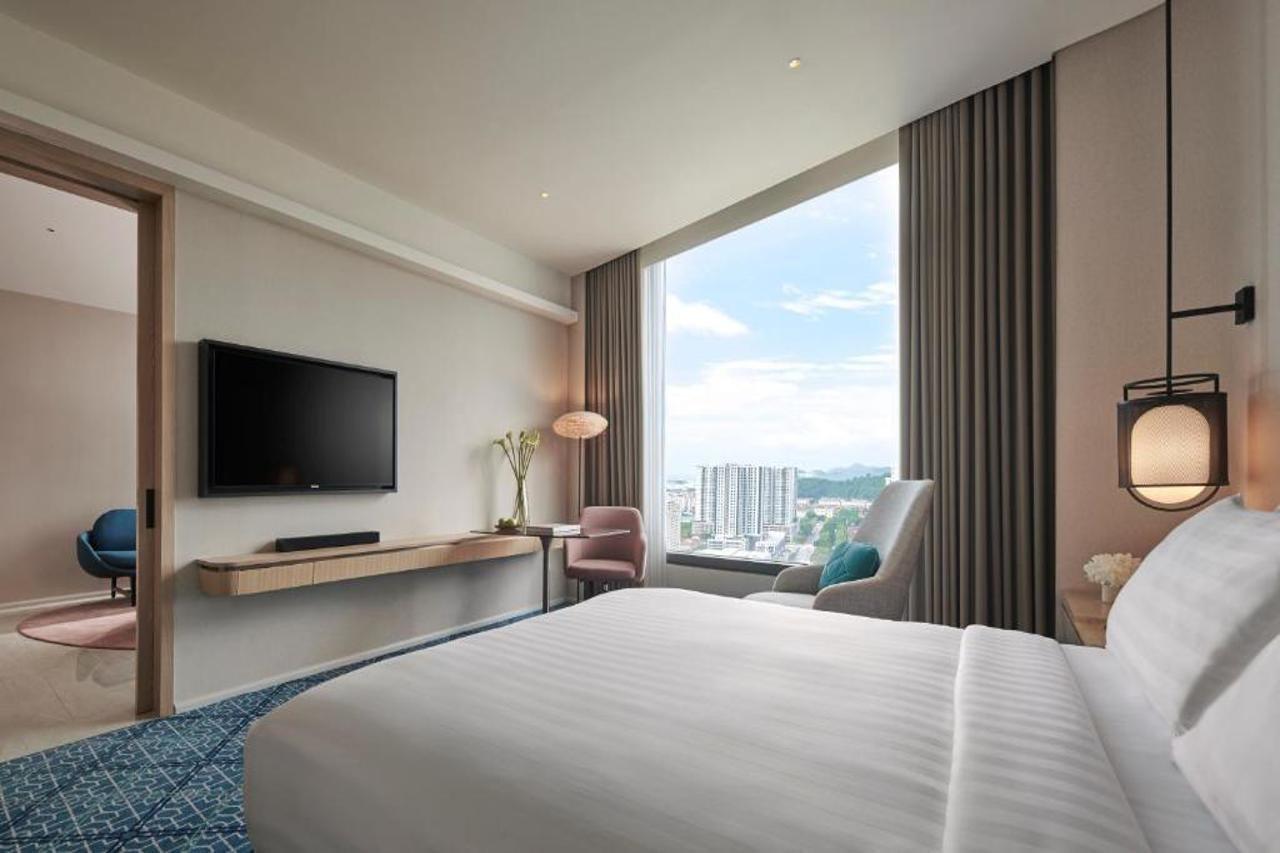 Amari Spice Penang Hotel Bayan Lepas Exterior photo